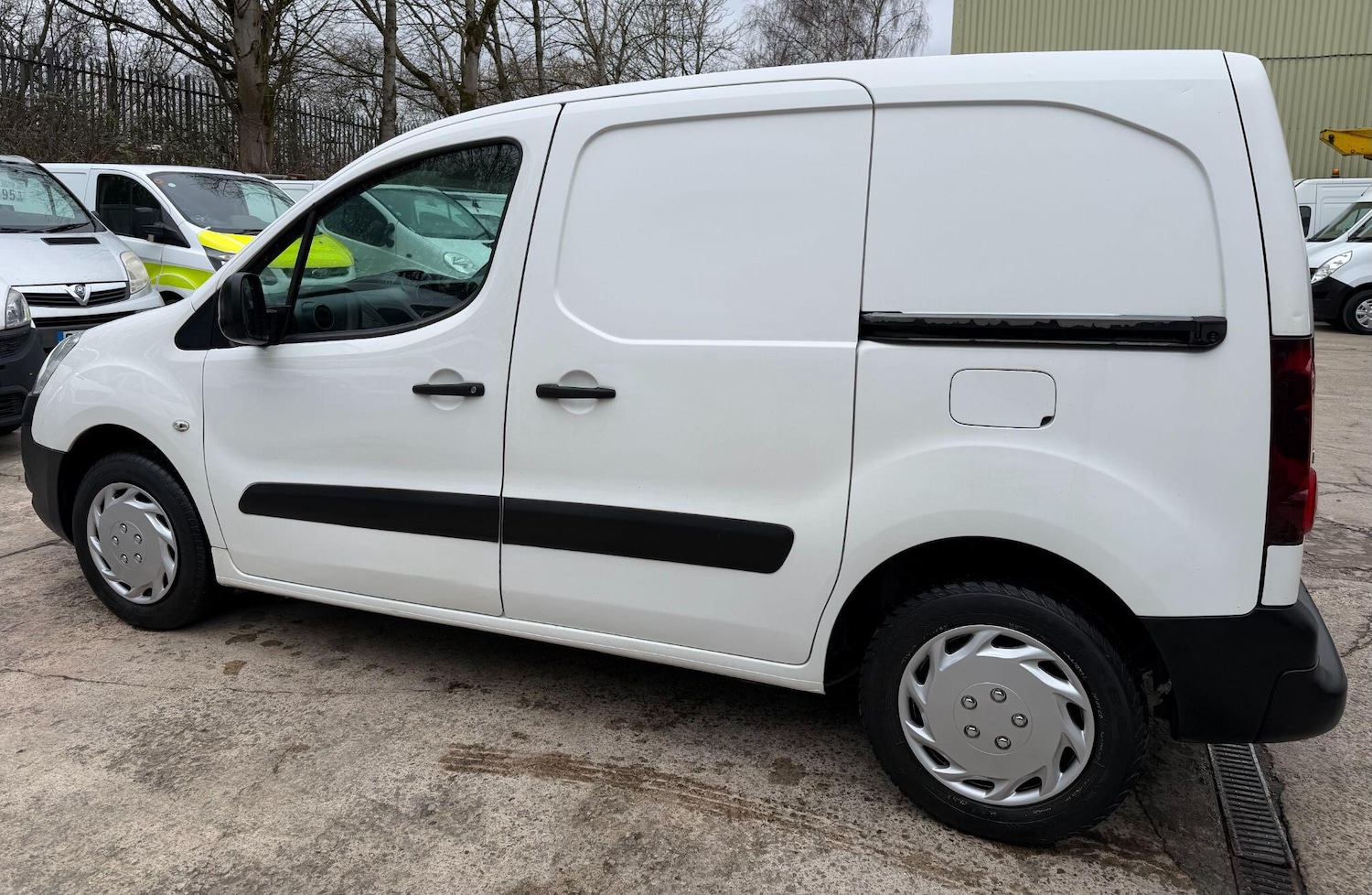 Used Citroen Berlingo 2015 for sale - 77331180: Photo 18