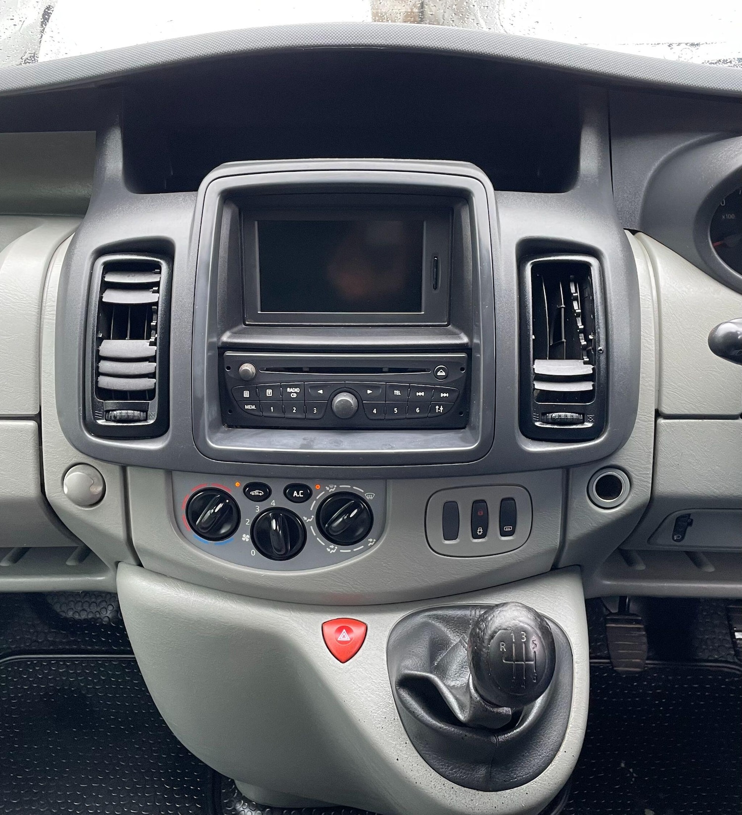 Used Renault Trafic 2011 for sale - 77524277: Photo 28