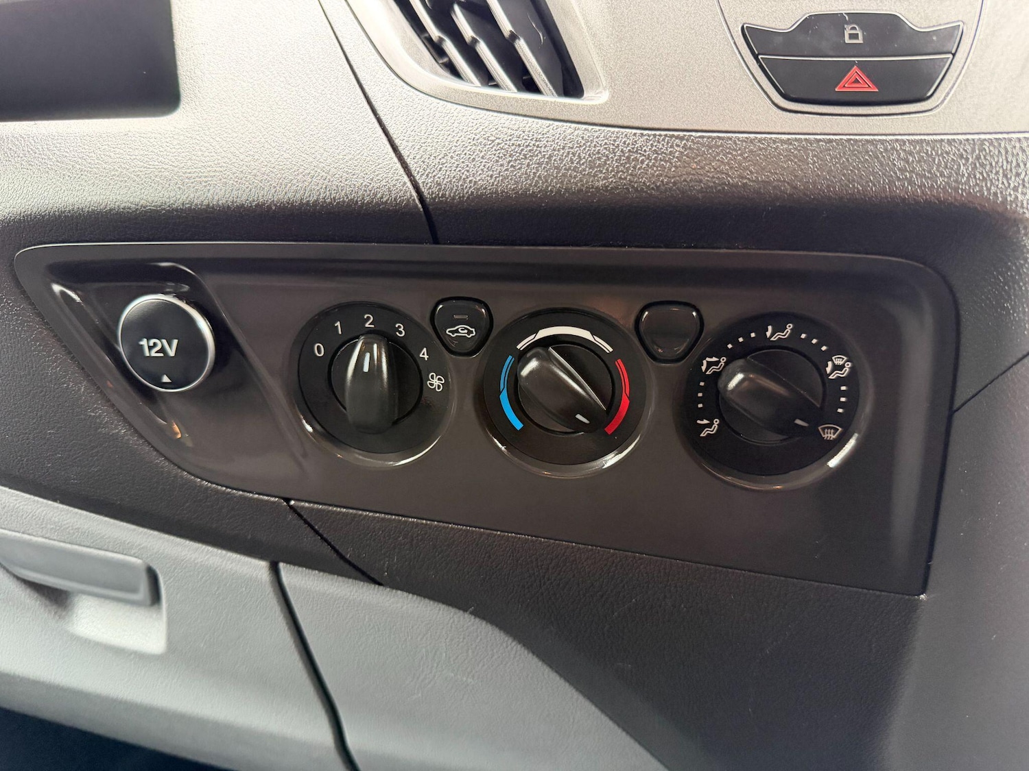 Used Ford Transit Custom 2014 for sale - 77723609: Photo 33