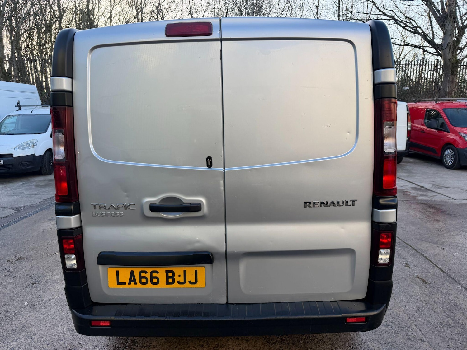 Used Renault Trafic 2017 for sale - 77738155: Photo 12