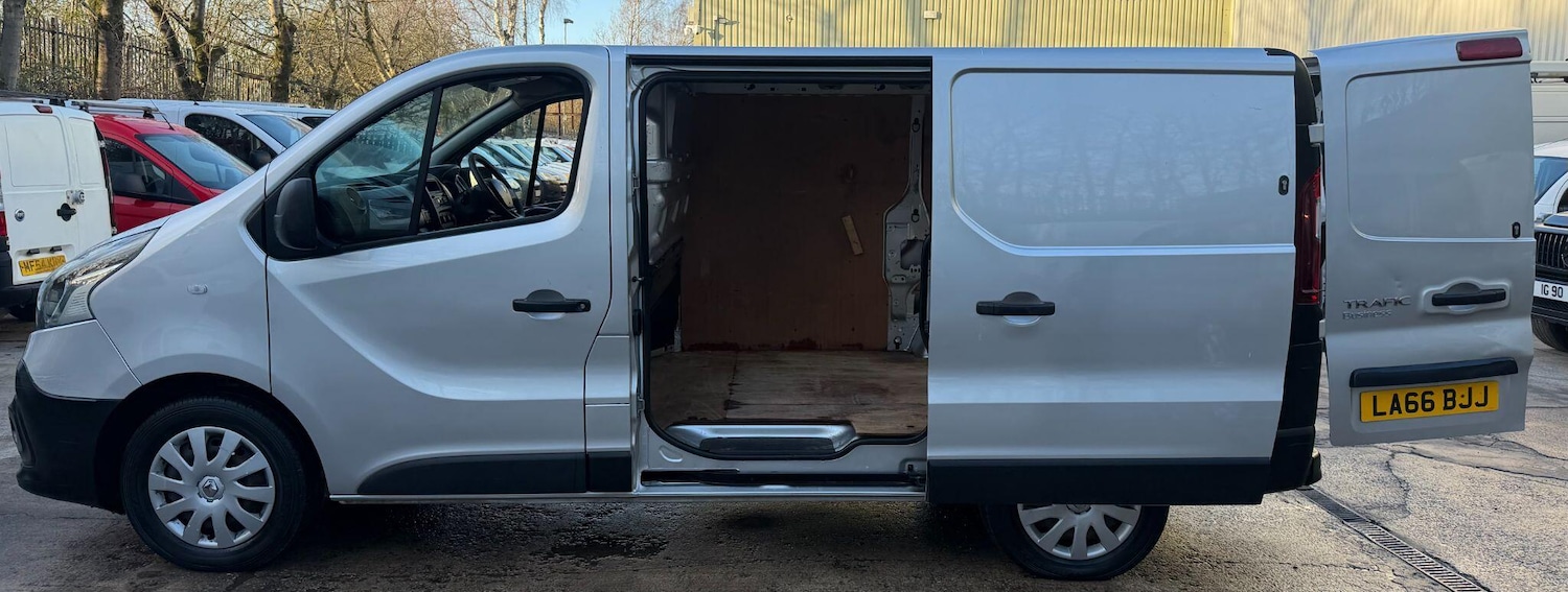 Used Renault Trafic 2017 for sale - 77738155: Photo 20