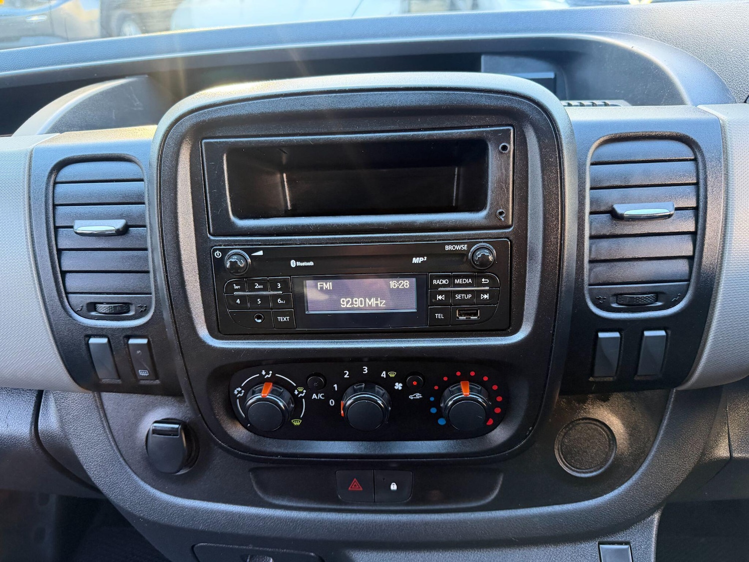 Used Renault Trafic 2017 for sale - 77738155: Photo 34