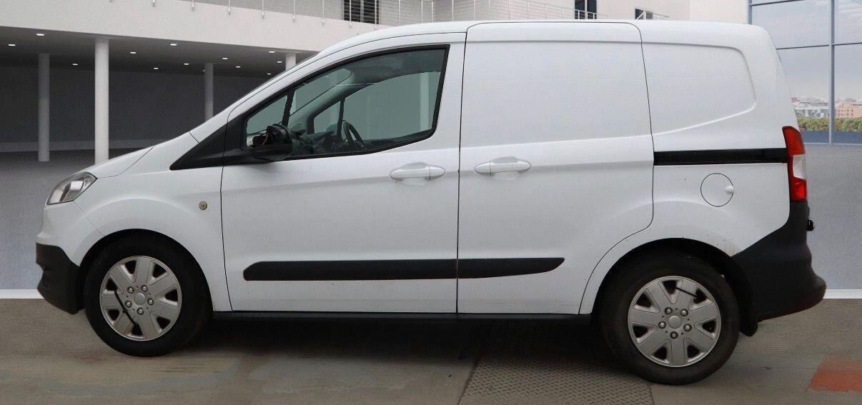 Used Ford Transit Courier 2016 for sale - 77612989: Photo 9