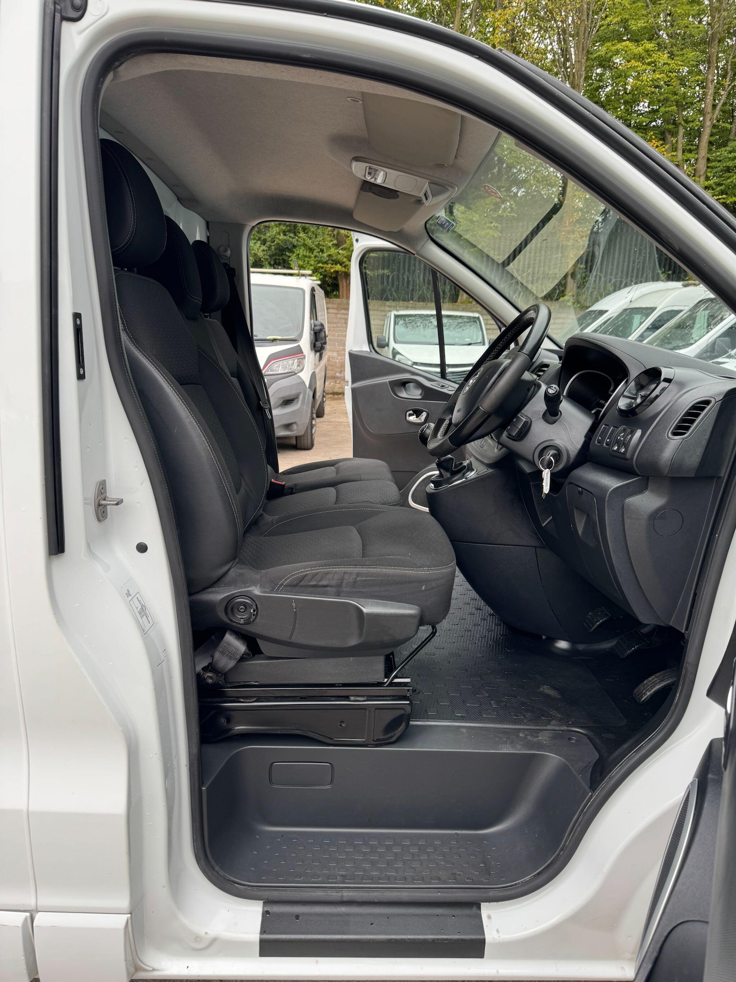 Used Vauxhall Vivaro 2017 for sale - 76550642: Photo 26