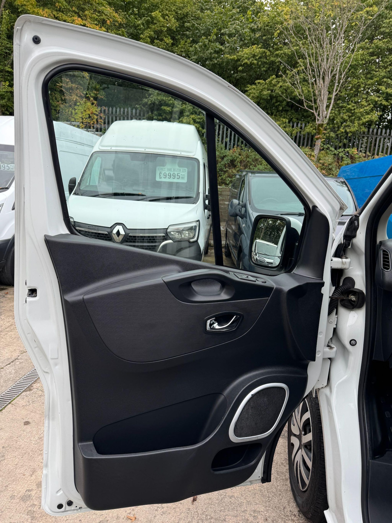 Used Vauxhall Vivaro 2017 for sale - 76550642: Photo 29