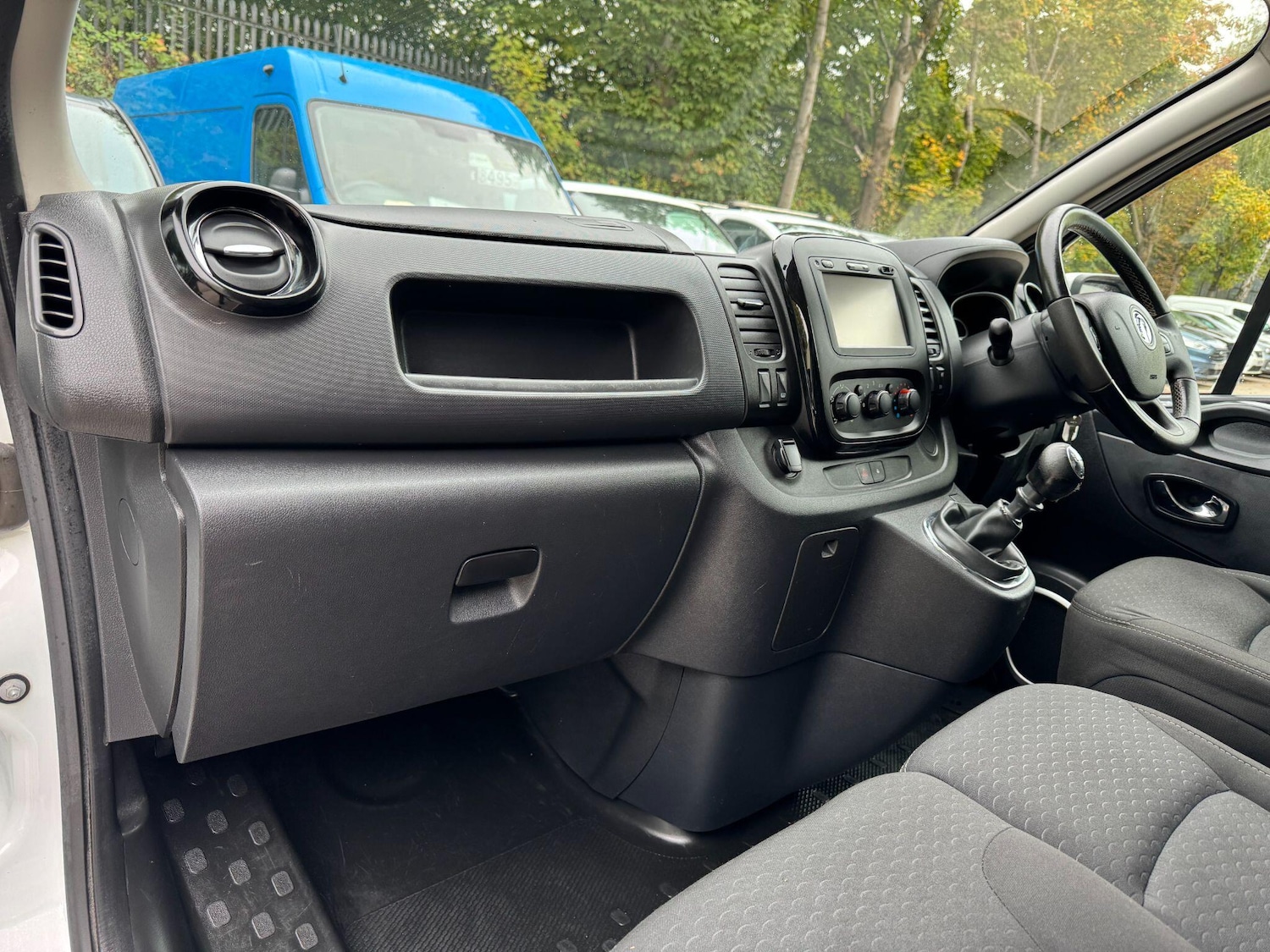 Used Vauxhall Vivaro 2017 for sale - 76550642: Photo 32