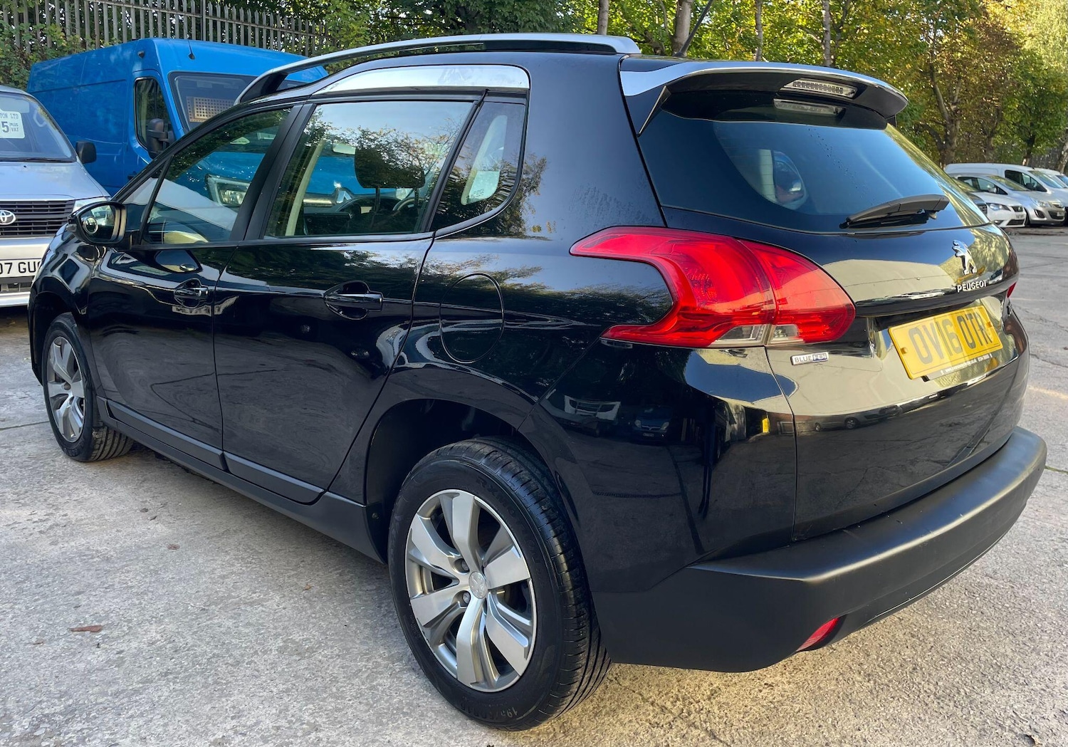 Used Peugeot 2008 2016 for sale - 76549880: Photo 16