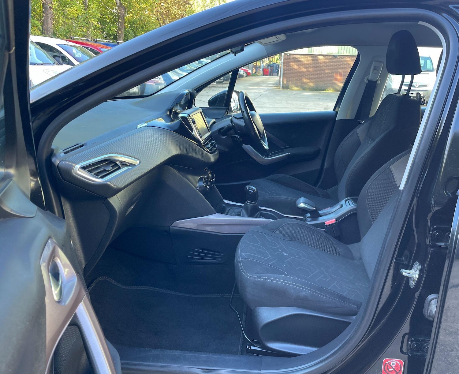 Used Peugeot 2008 2016 for sale - 76549880: Photo 38