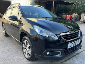 Used Peugeot 2008 2016 for sale - 76549880: Photo