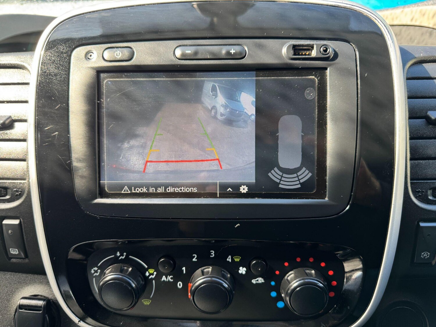 Used Renault Trafic 2019 for sale - 76549806: Photo 36