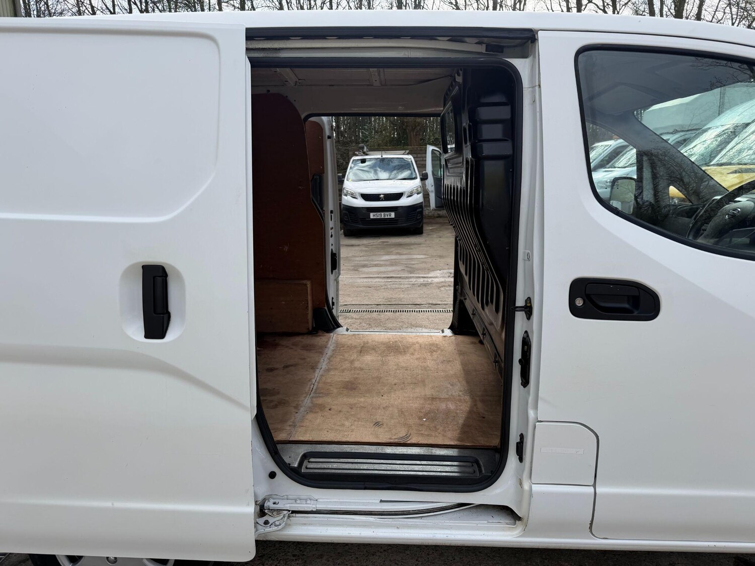 Used Nissan NV200 2011 for sale - 77839048: Photo 10