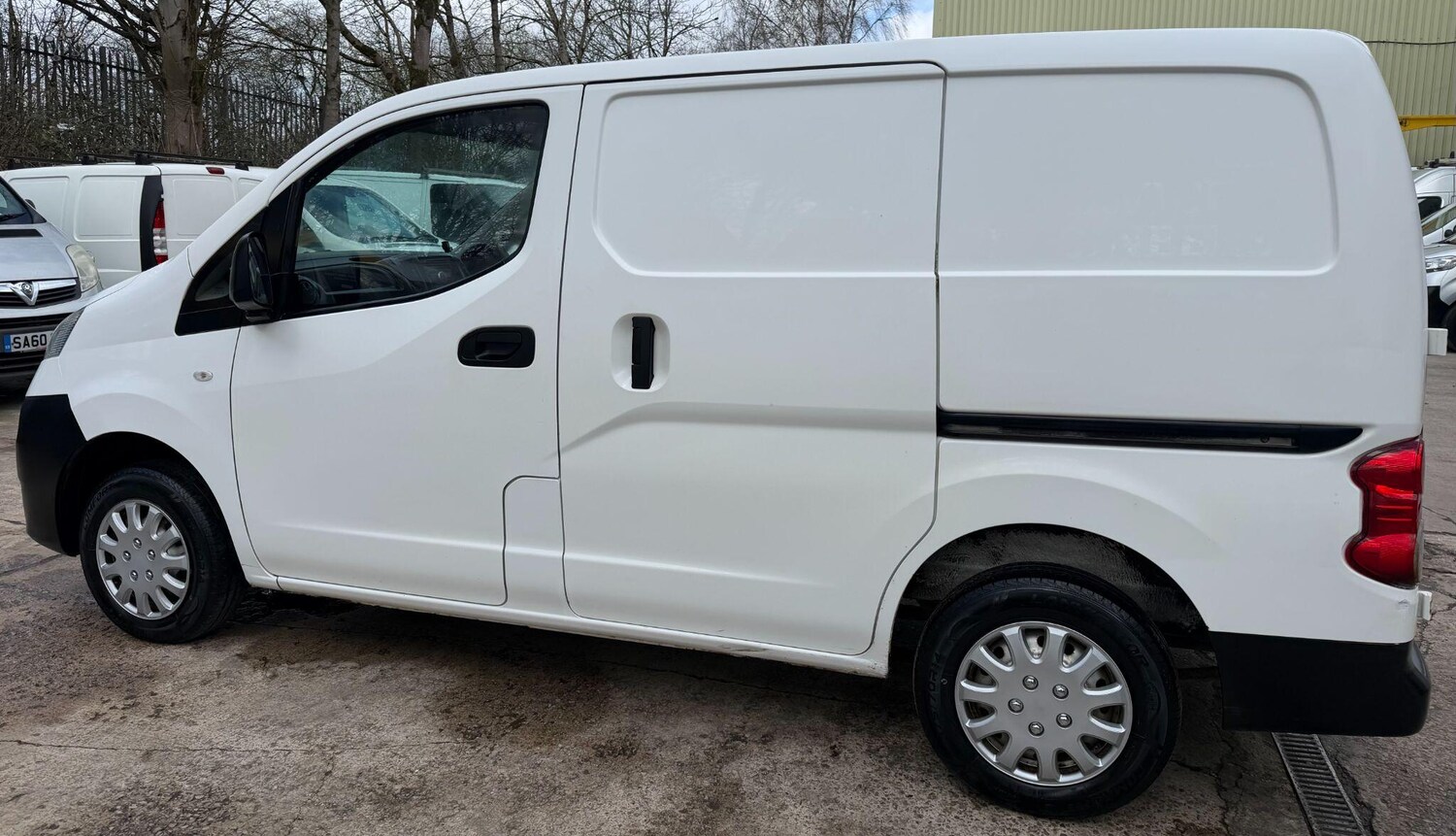 Used Nissan NV200 2011 for sale - 77839048: Photo 21