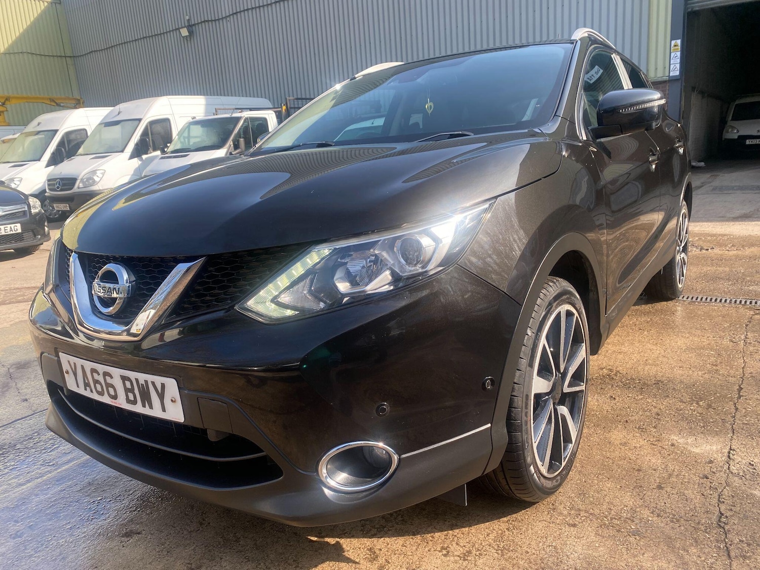 Used Nissan Qashqai 2016 for sale - 77978350: Photo 16