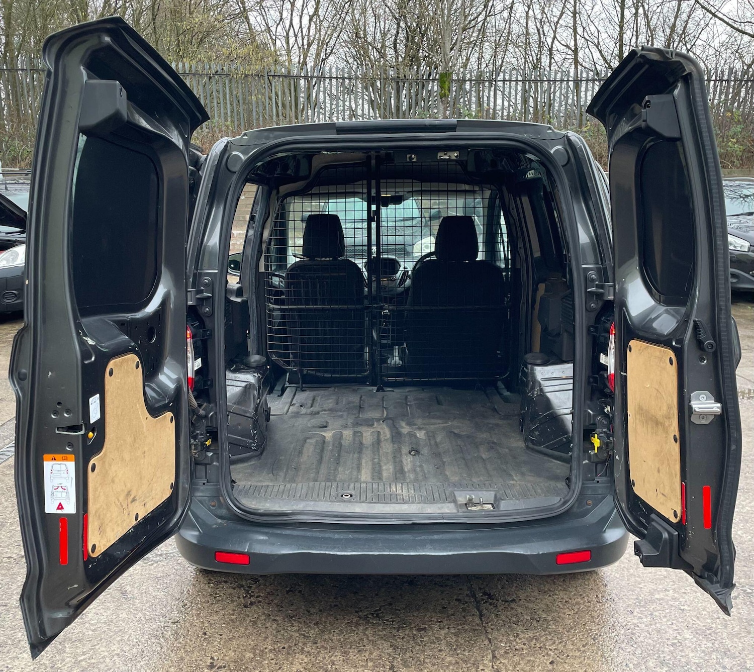 Used Ford Transit Courier 2020 for sale - 77230592: Photo 11