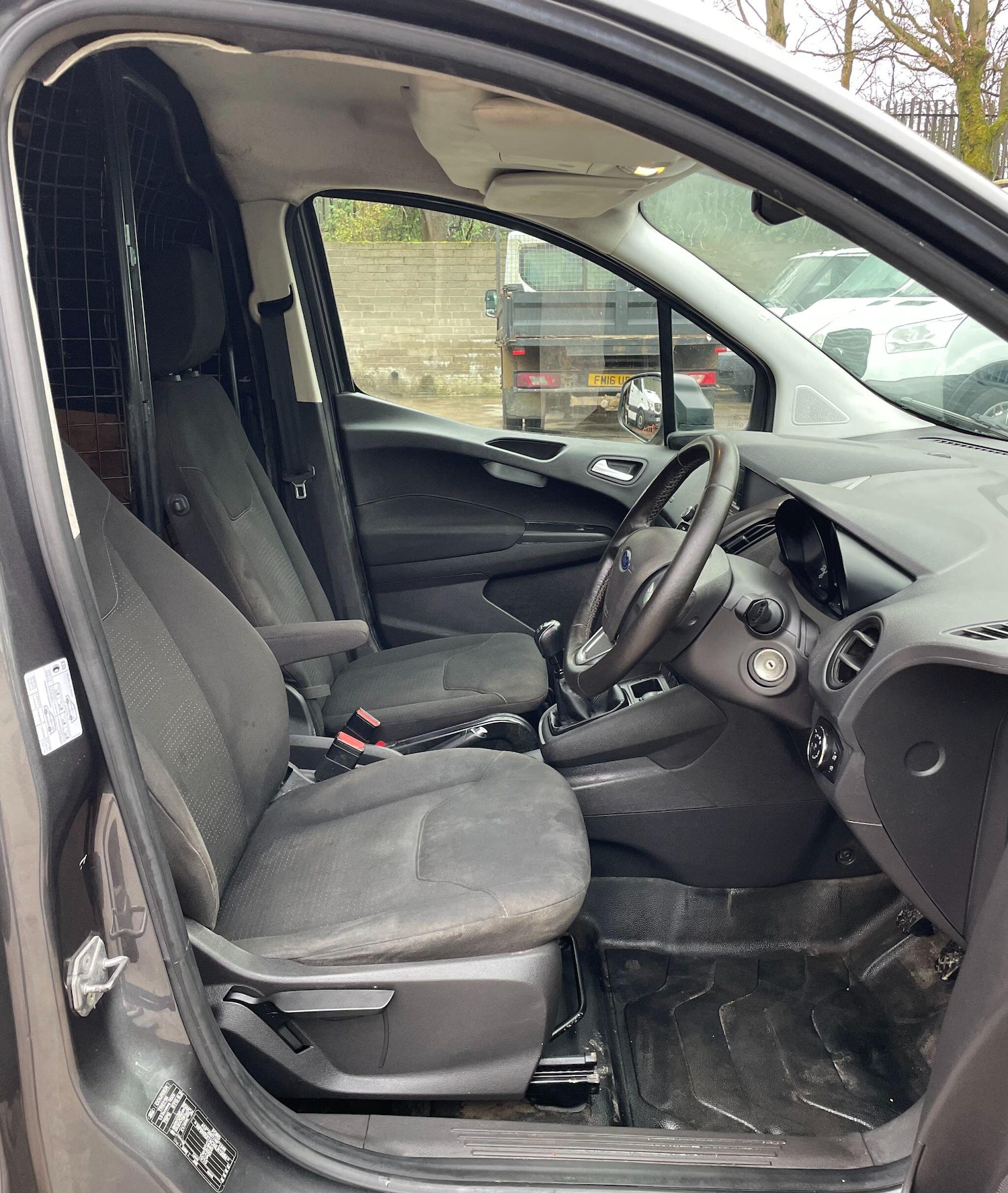 Used Ford Transit Courier 2020 for sale - 77230592: Photo 23