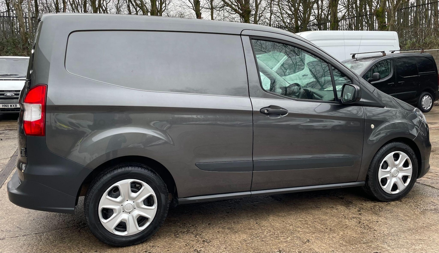 Used Ford Transit Courier 2020 for sale - 77230592: Photo 8