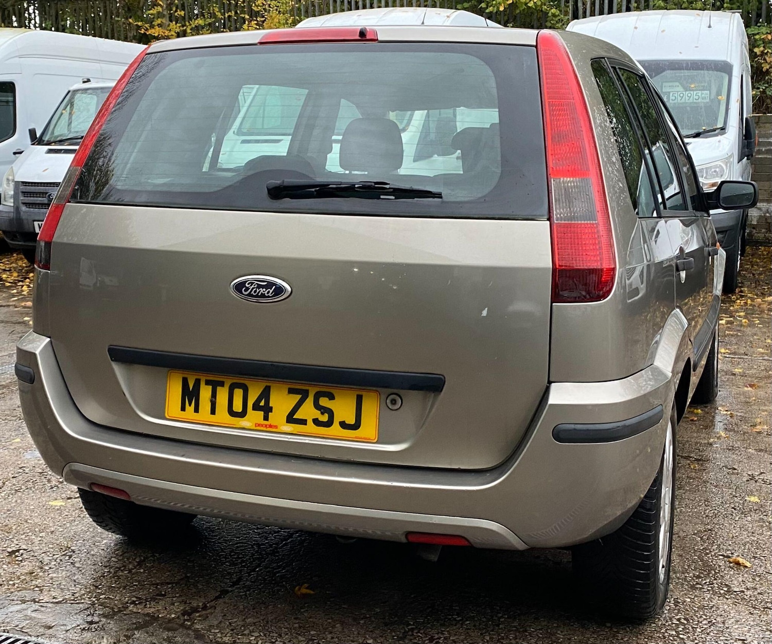 Used Ford Fusion 2004 for sale - 76549885: Photo 10