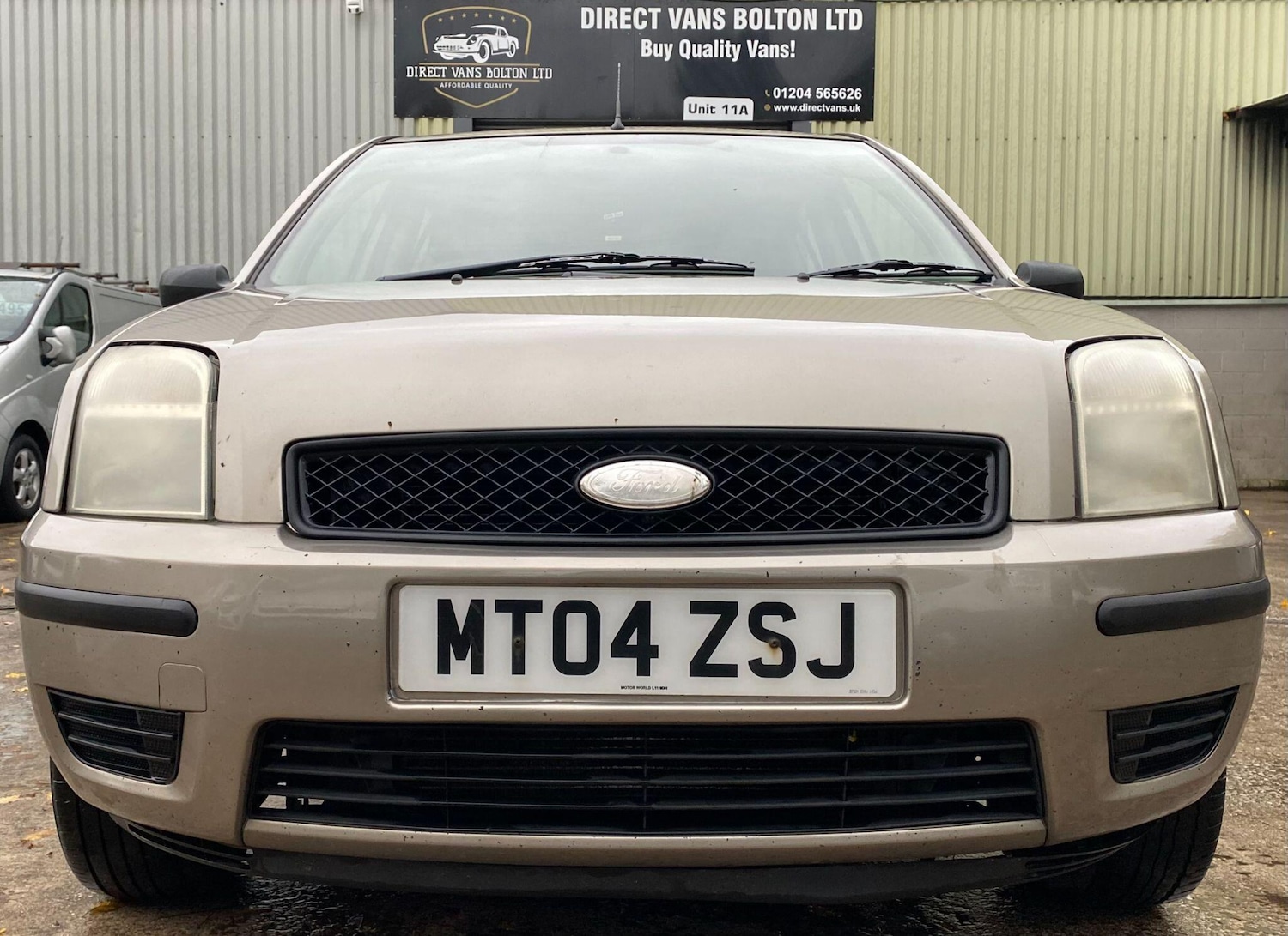 Used Ford Fusion 2004 for sale - 76549885: Photo 23