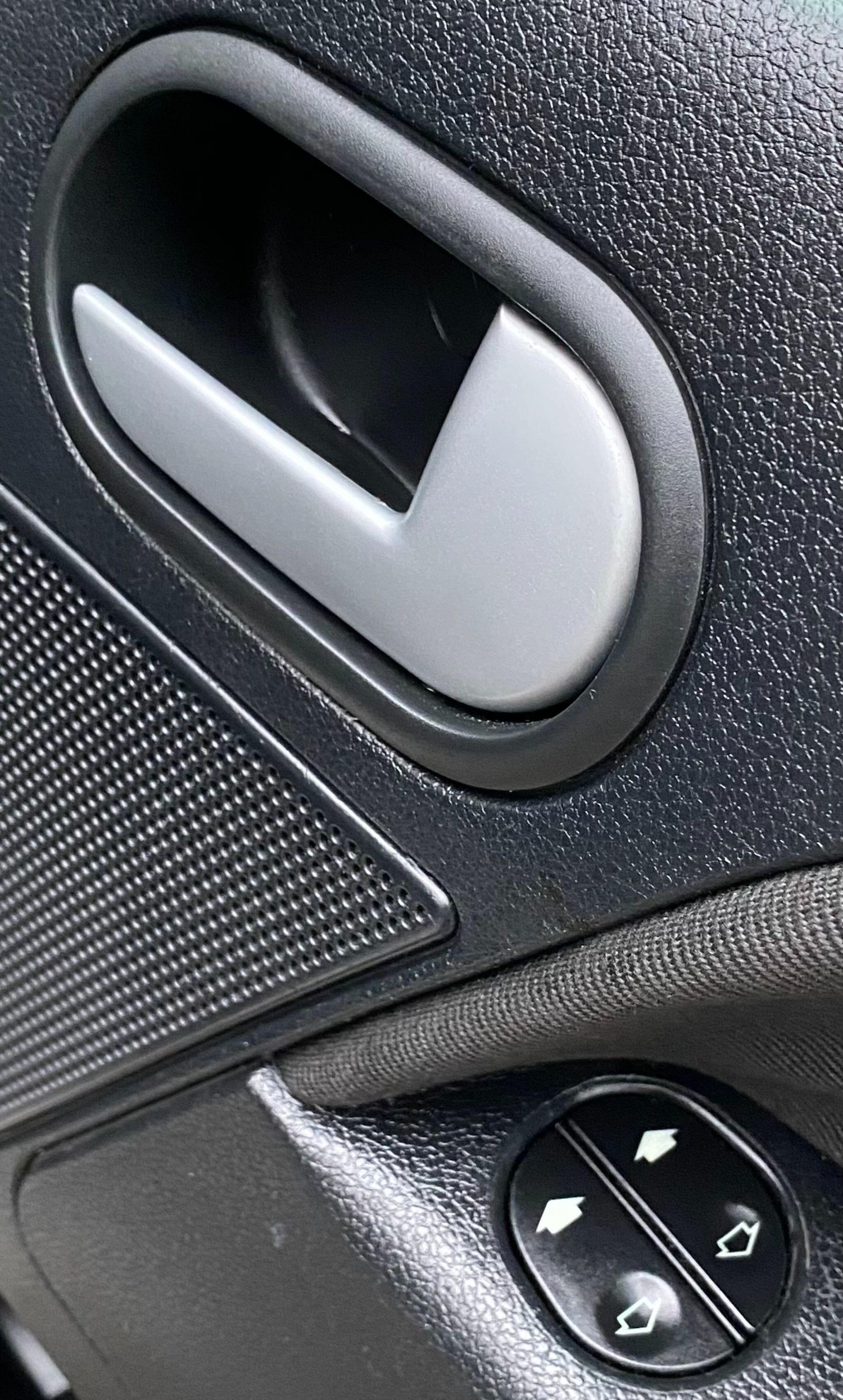 Used Ford Fusion 2004 for sale - 76549885: Photo 26