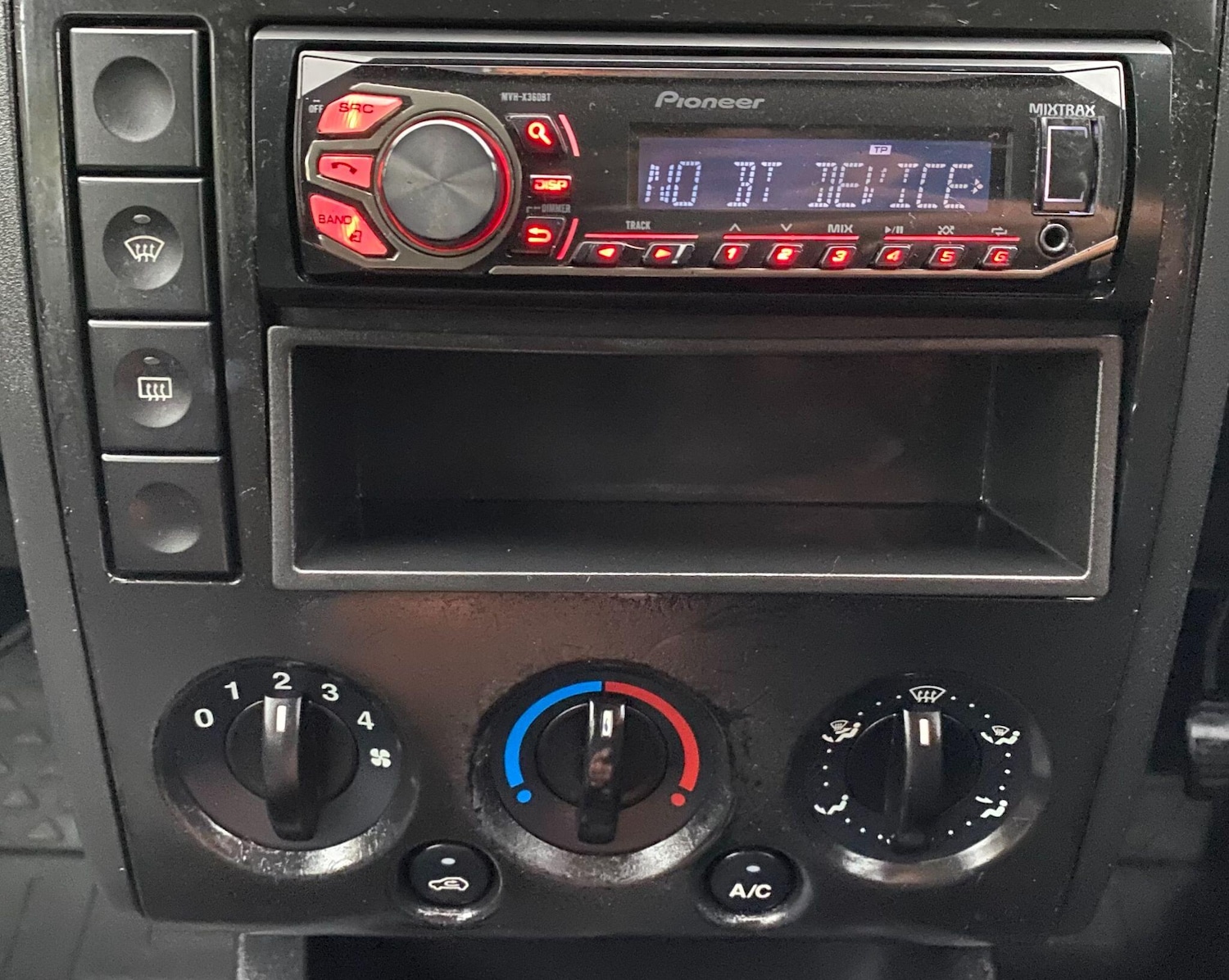 Used Ford Fusion 2004 for sale - 76549885: Photo 36