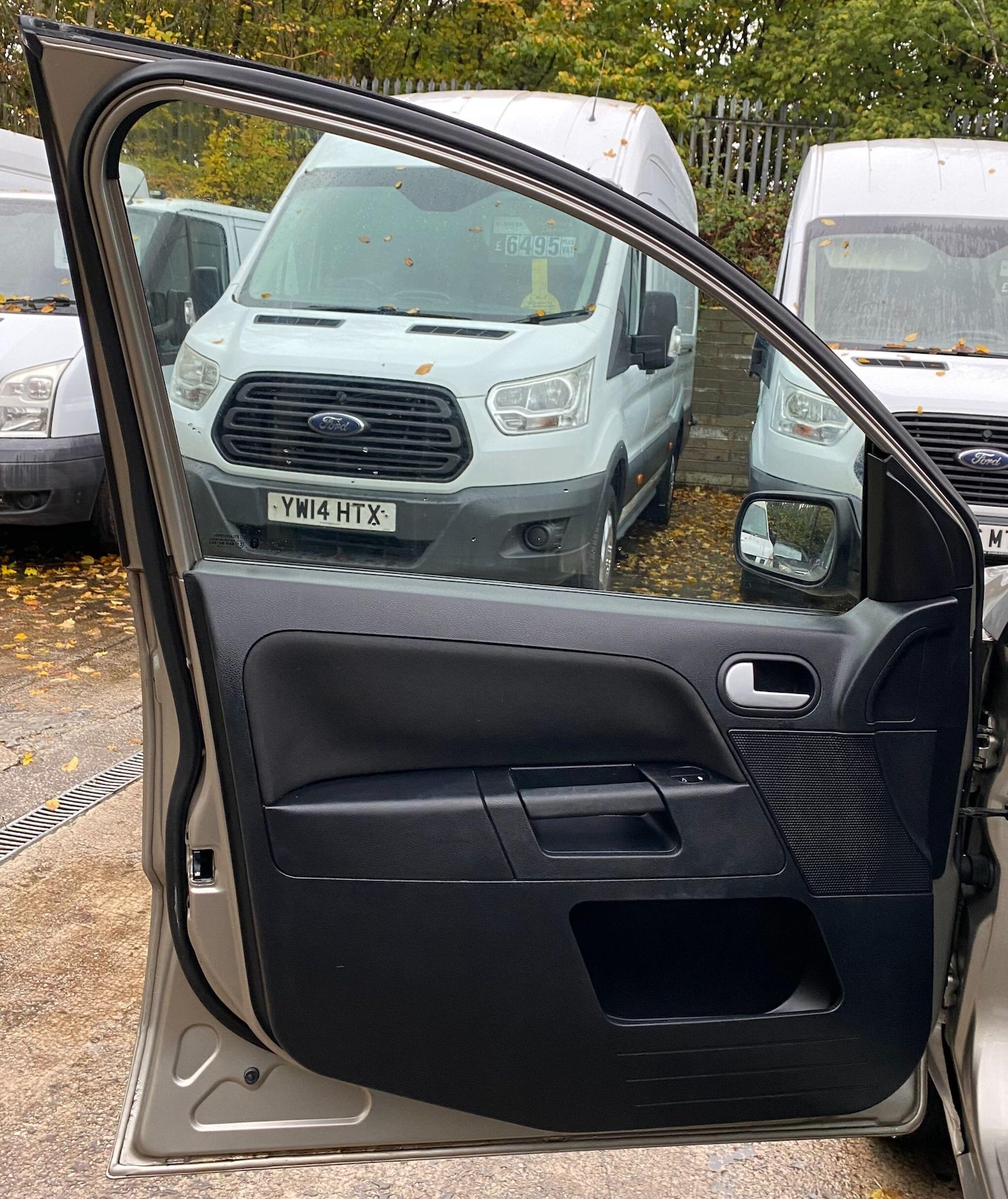 Used Ford Fusion 2004 for sale - 76549885: Photo 37