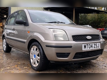 Used Ford Fusion 2004 for sale - 76549885: Photo