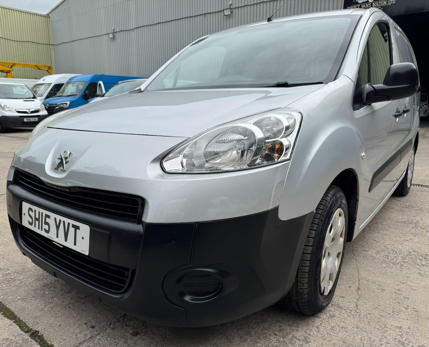 Used Peugeot Partner 2015 for sale - 76989316: Photo 27