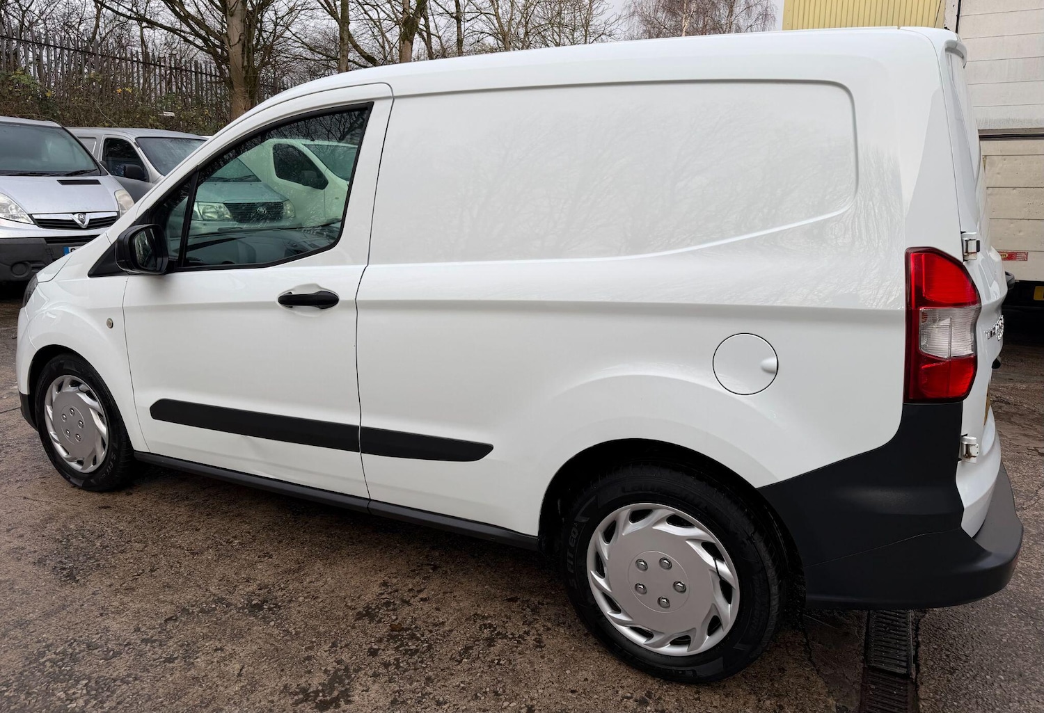 Used Ford Transit Courier 2020 for sale - 77029932: Photo 15
