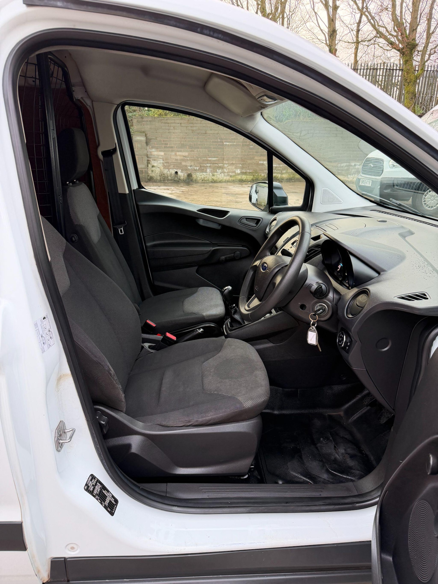 Used Ford Transit Courier 2020 for sale - 77029932: Photo 25