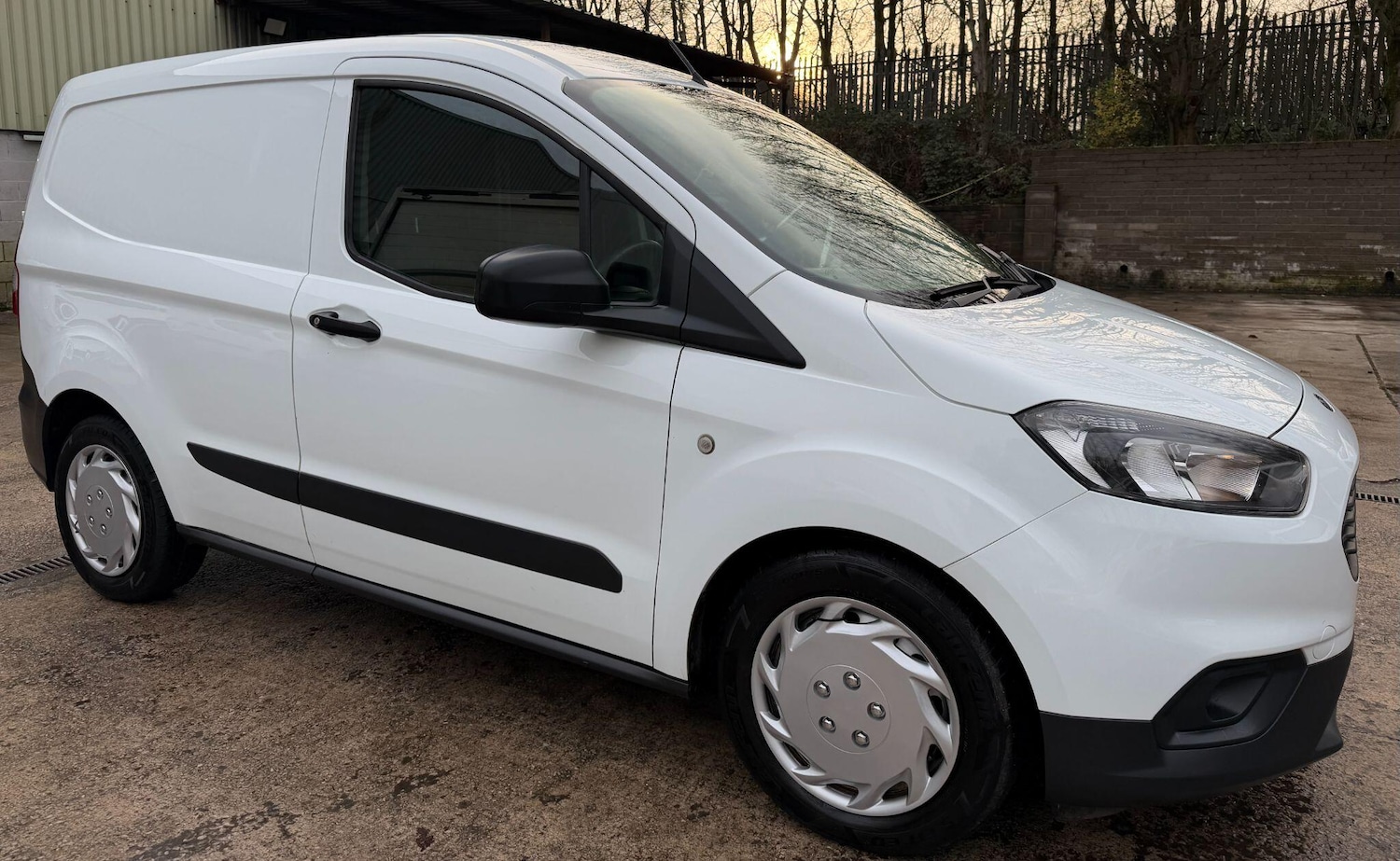 Used Ford Transit Courier 2020 for sale - 77029932: Photo 4