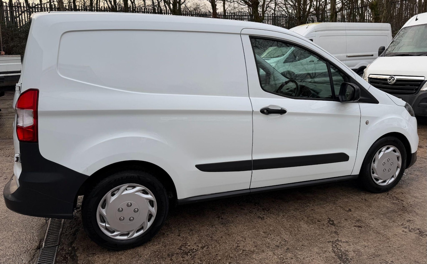 Used Ford Transit Courier 2020 for sale - 77029932: Photo 9