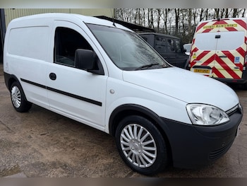 Used Vauxhall Combo 2005 for sale - 77695843: Photo