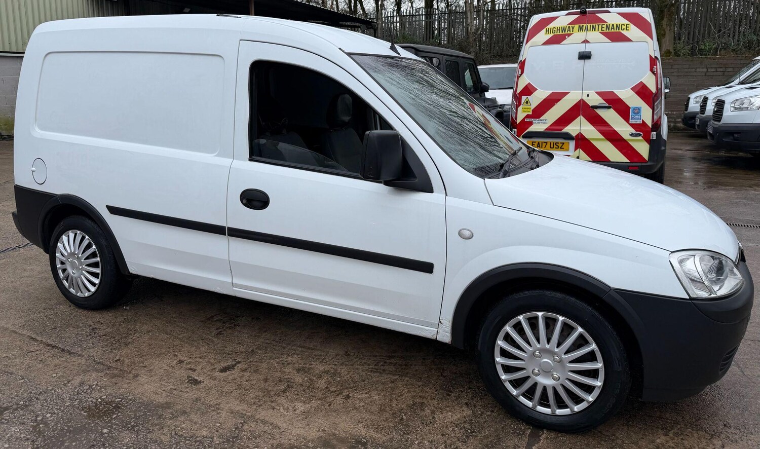 Used Vauxhall Combo 2005 for sale - 77695843: Photo 6