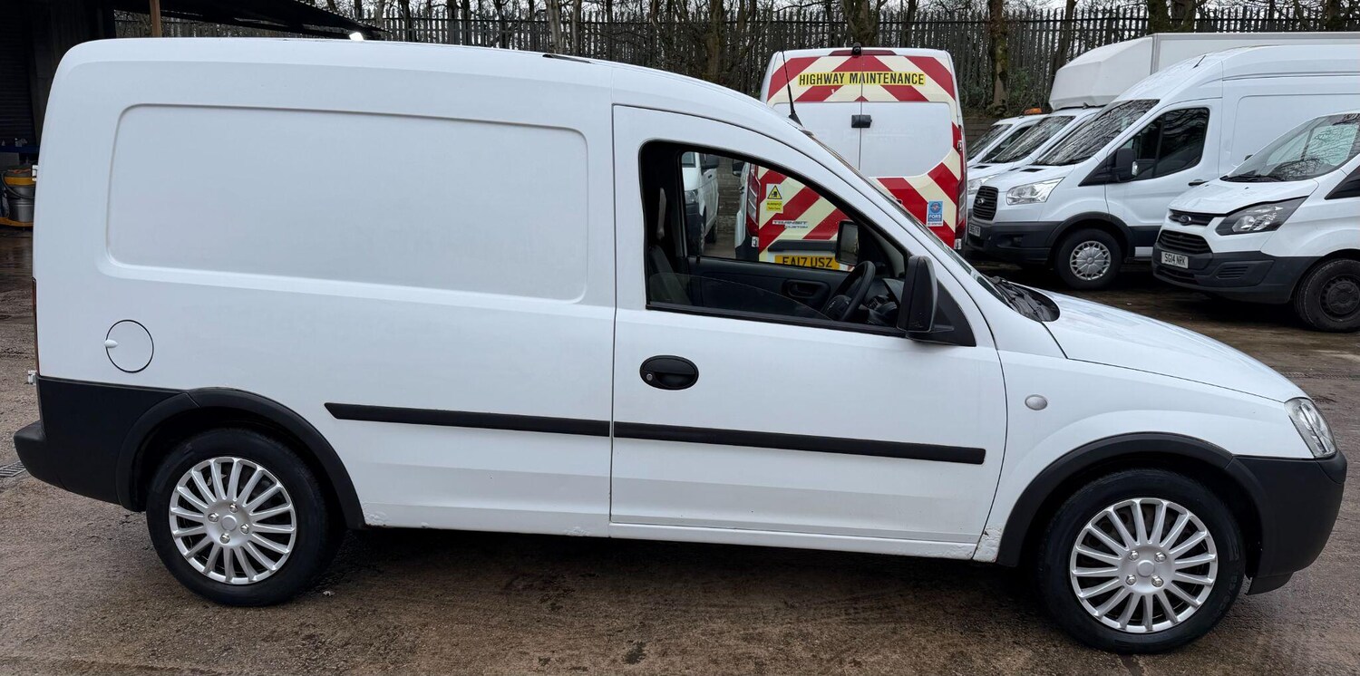 Used Vauxhall Combo 2005 for sale - 77695843: Photo 7