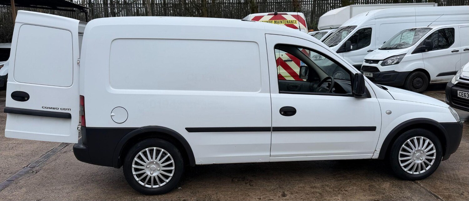 Used Vauxhall Combo 2005 for sale - 77695843: Photo 8