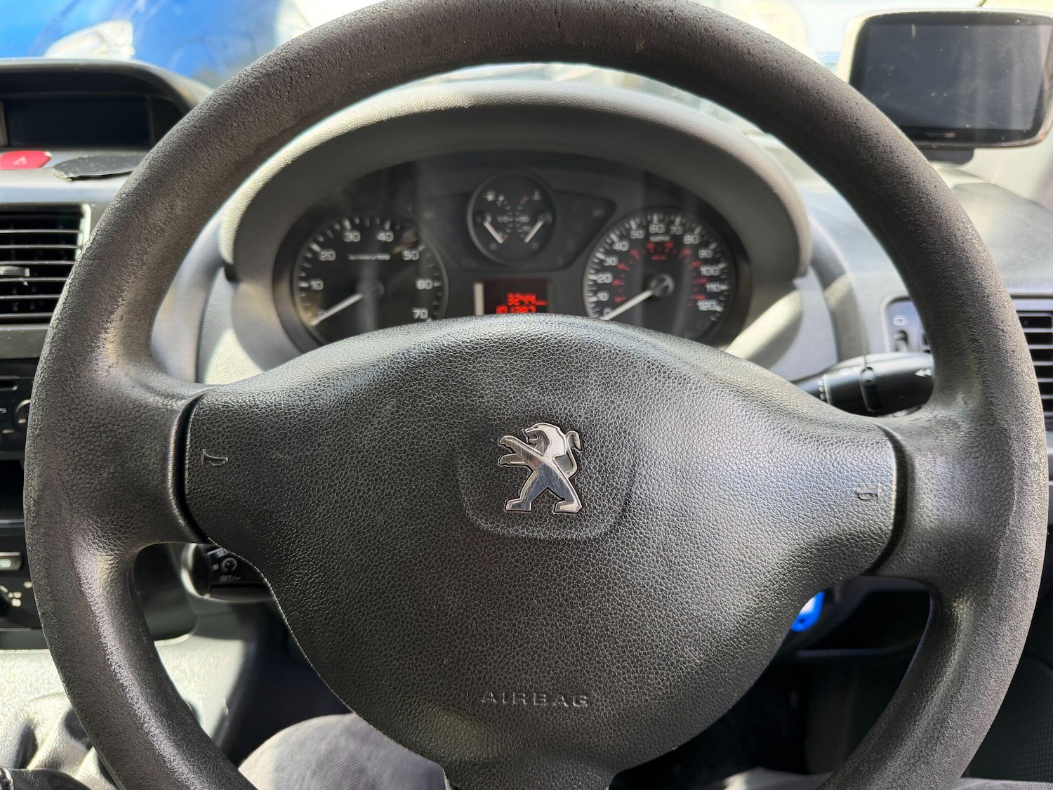 Used Peugeot Expert 2015 for sale - 77893113: Photo 32