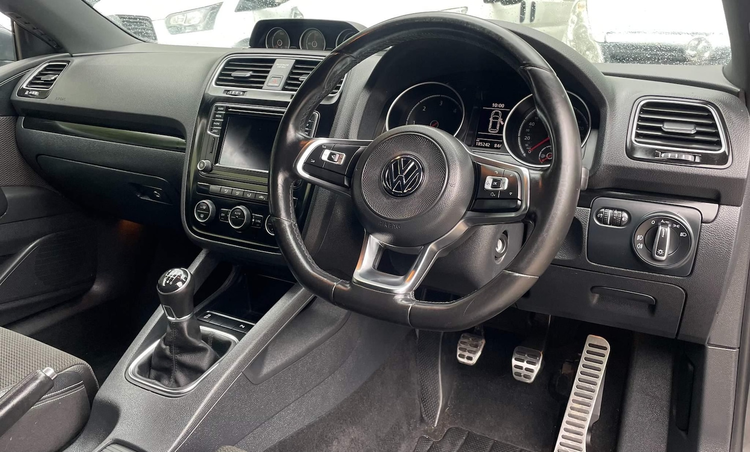 Used Volkswagen Scirocco 2016 for sale - 76549123: Photo 24