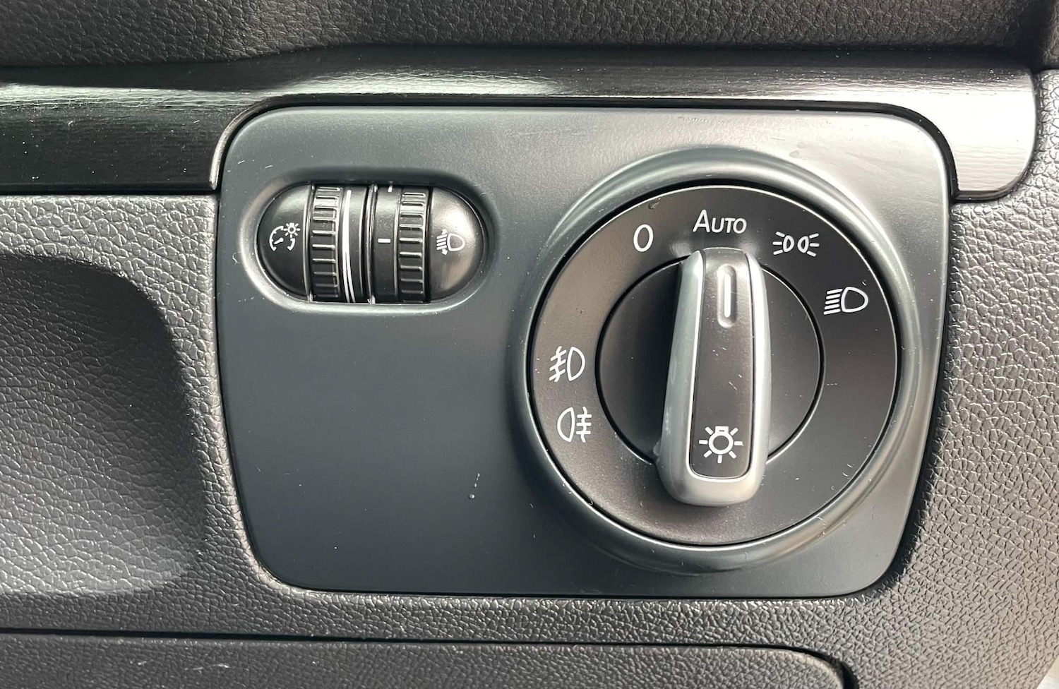 Used Volkswagen Scirocco 2016 for sale - 76549123: Photo 25