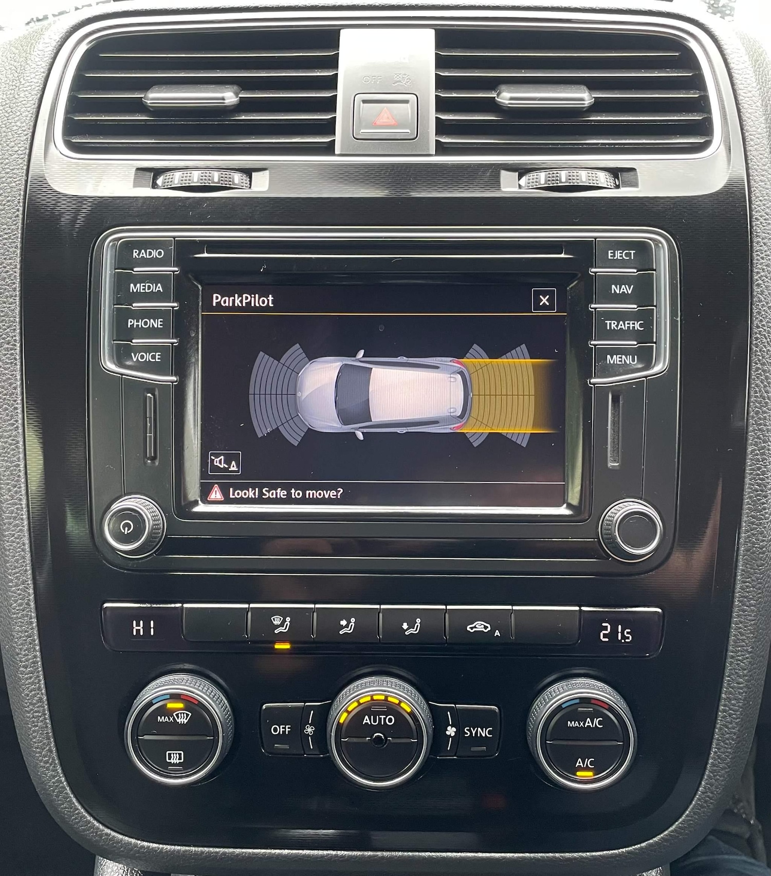 Used Volkswagen Scirocco 2016 for sale - 76549123: Photo 32