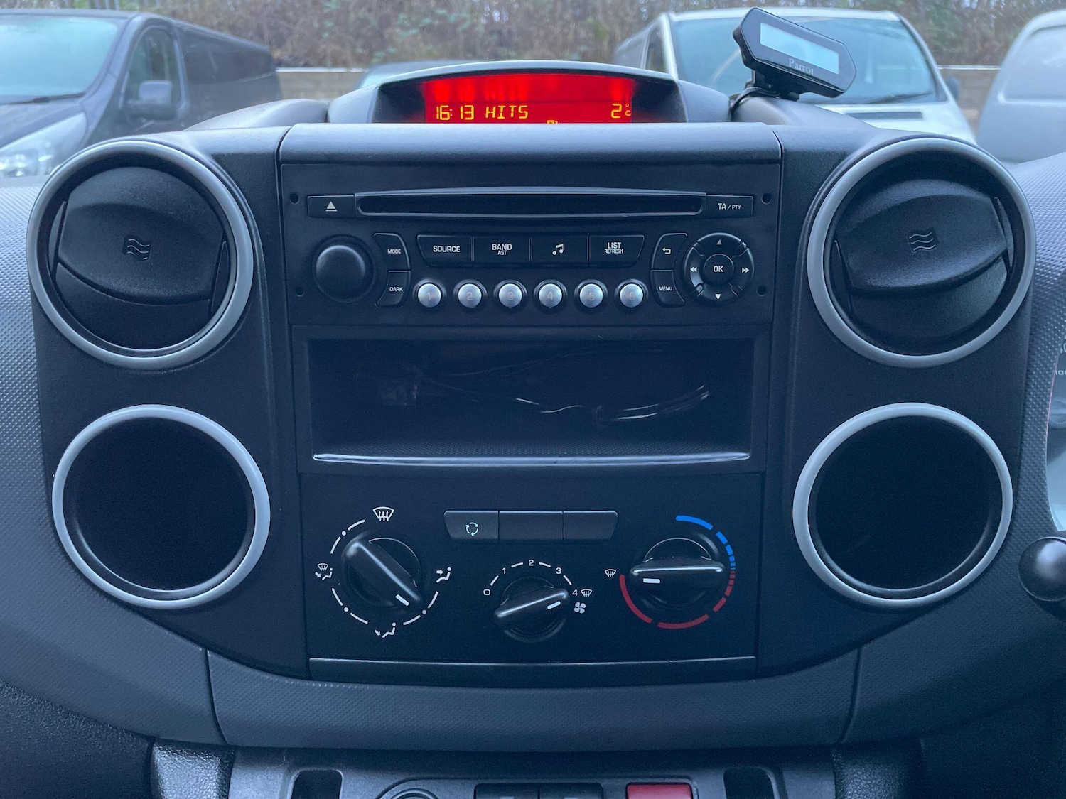 Used Peugeot Partner 2015 for sale - 77203722: Photo 31