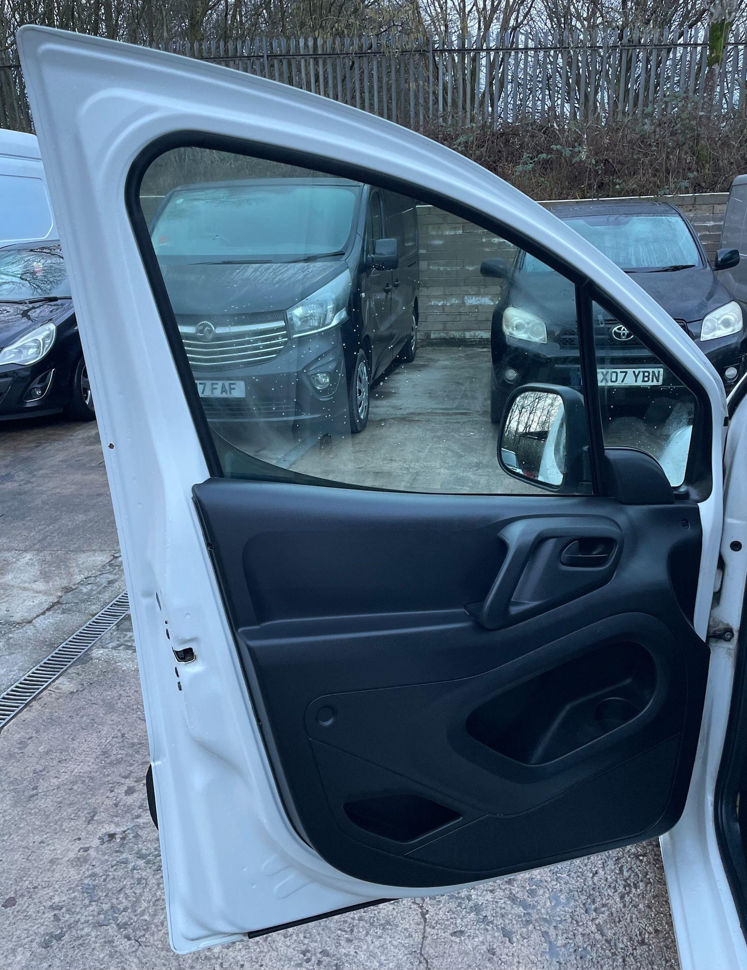 Used Peugeot Partner 2015 for sale - 77203722: Photo 33