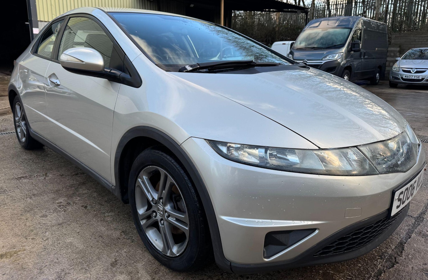 Used Honda Civic 2006 for sale - 77066476: Photo 2