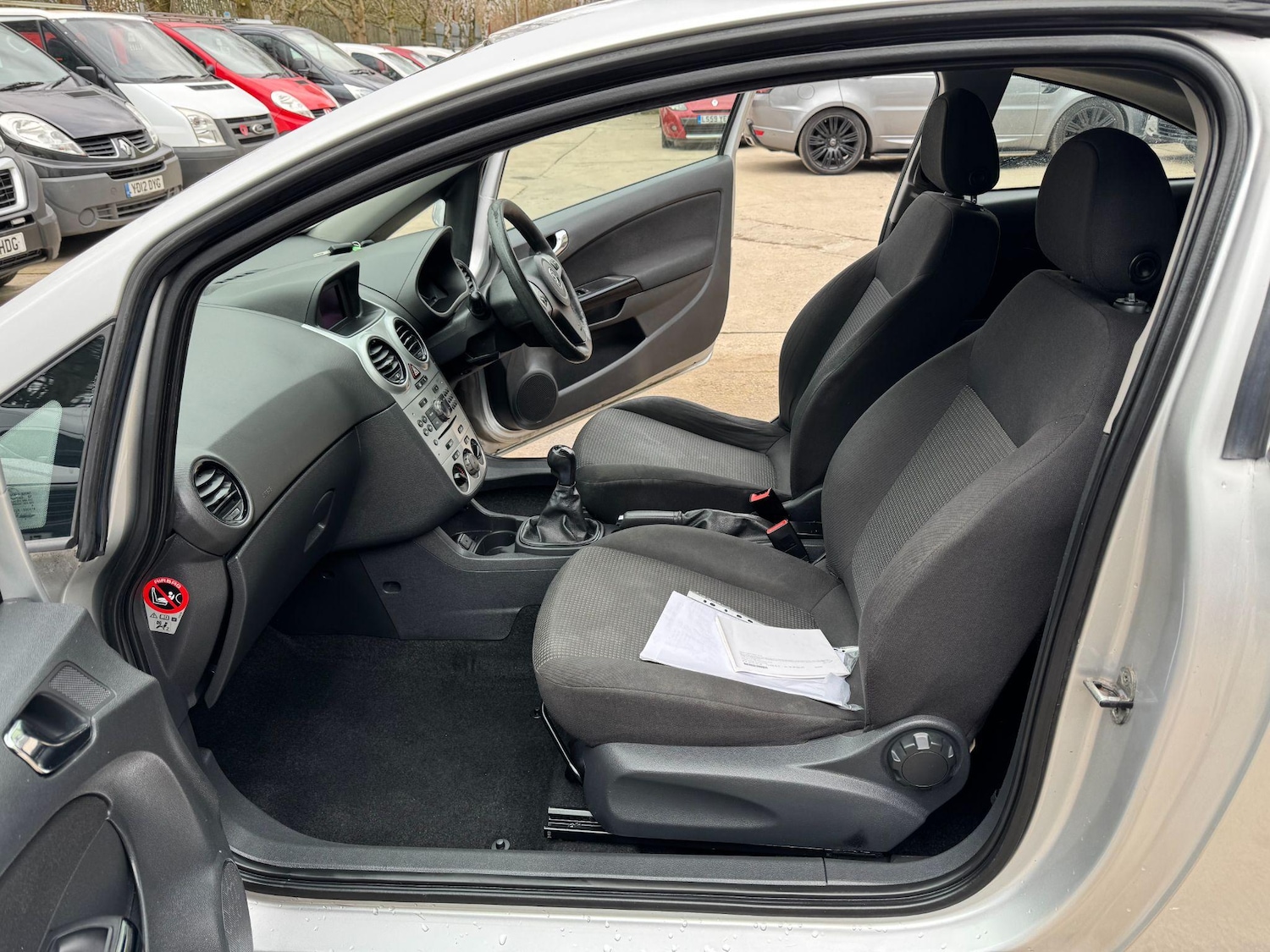 Used Vauxhall Corsa 2011 for sale - 76572114: Photo 33