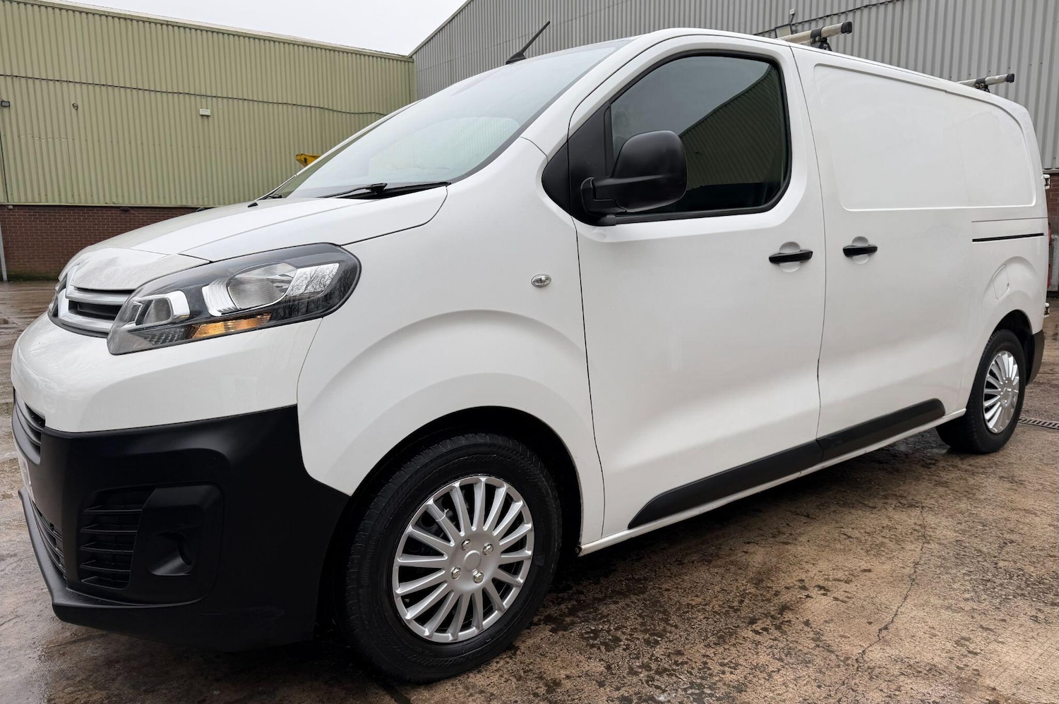 Used Citroen Dispatch 2017 for sale - 77315408: Photo 24