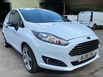 Used Ford Fiesta 2016 for sale - 79181483: Photo