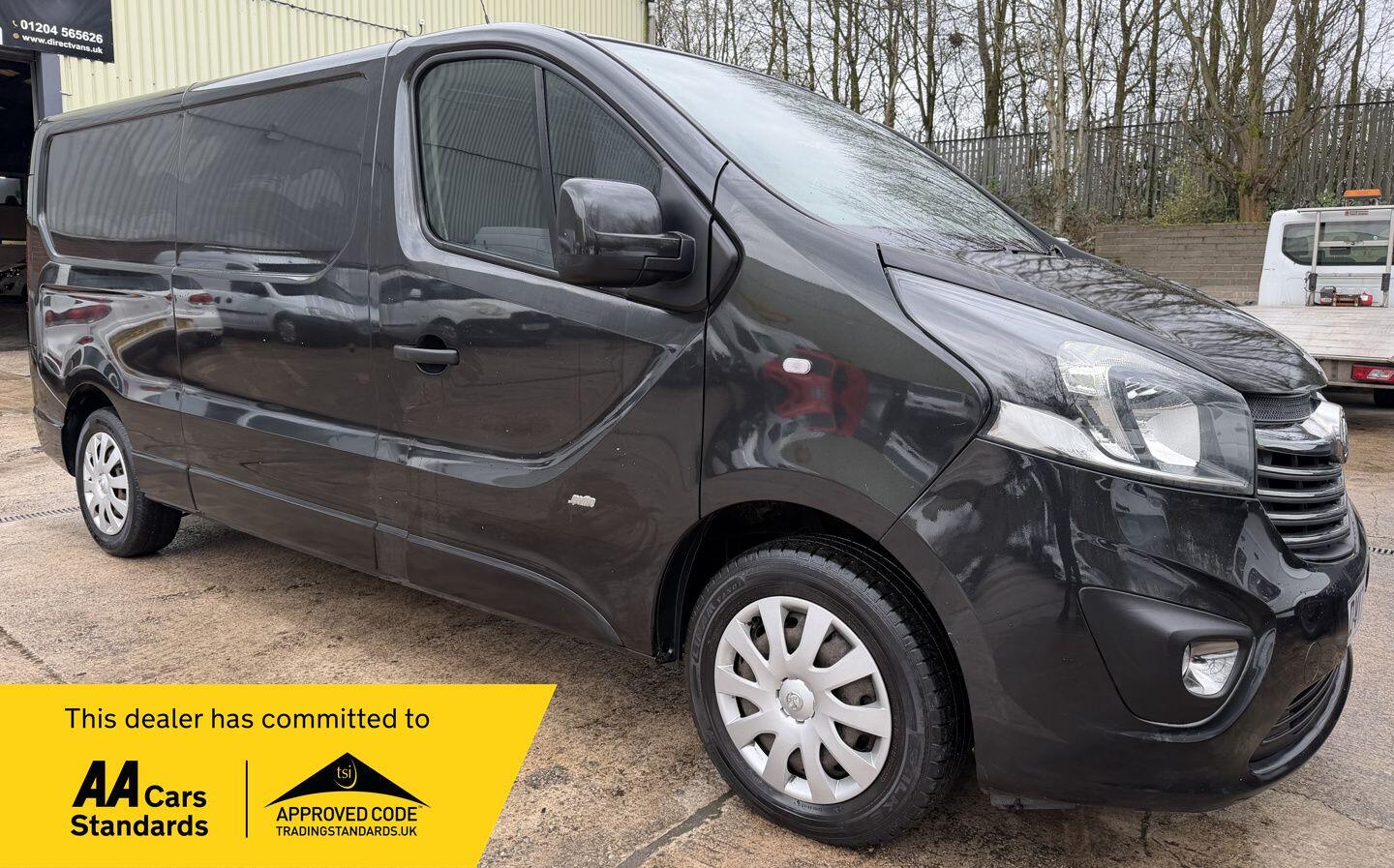 Used Vauxhall Vivaro 2017 for sale - 77305348: Photo 1