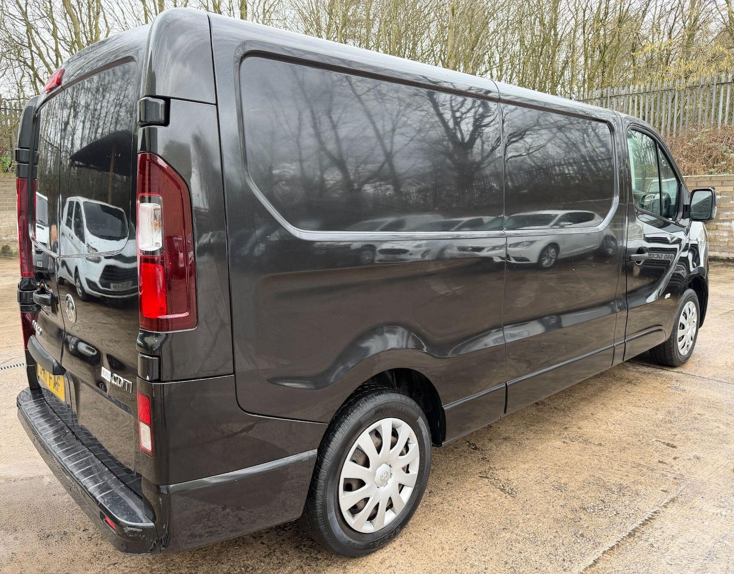 Used Vauxhall Vivaro 2017 for sale - 77305348: Photo 11