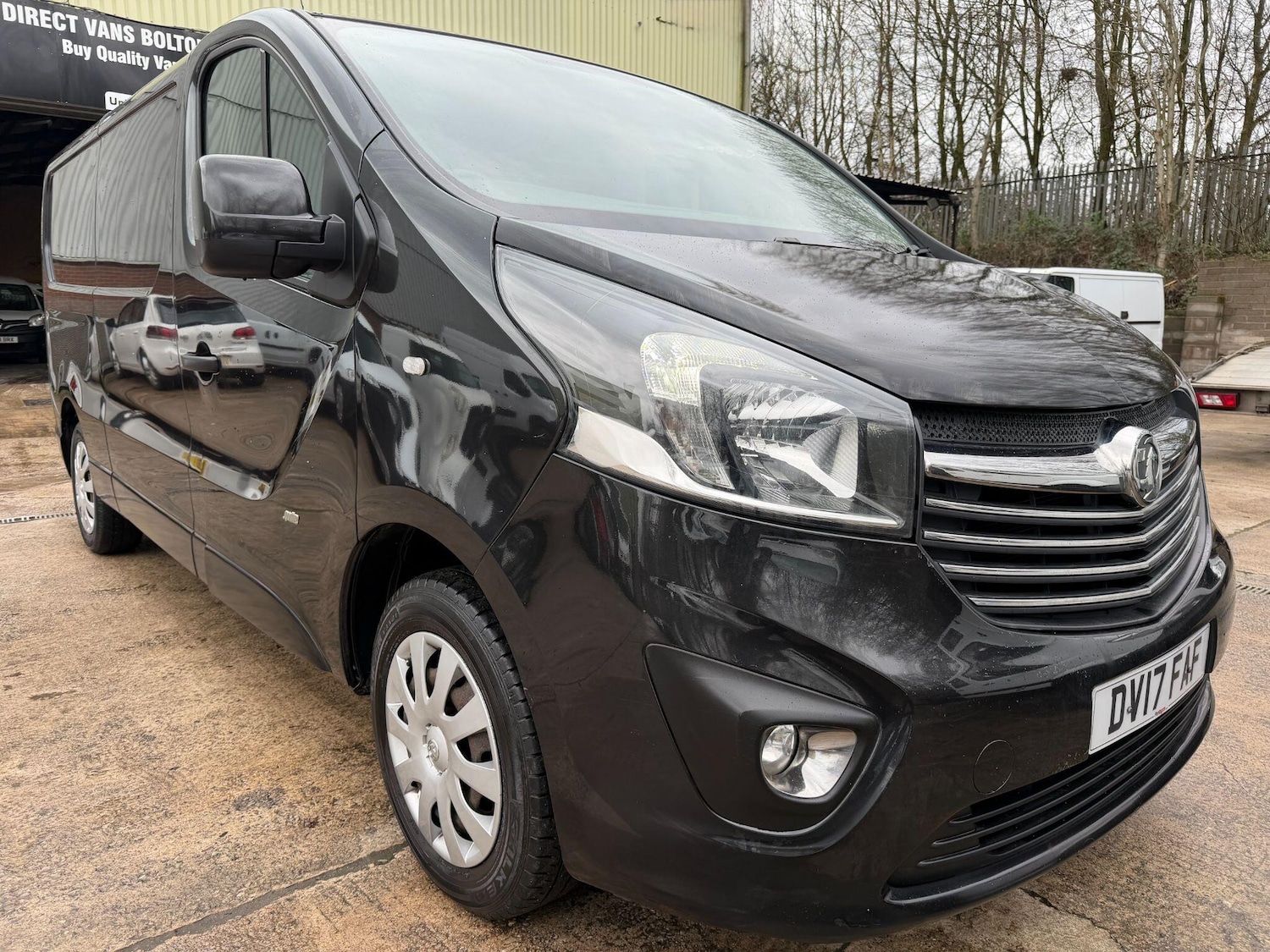 Used Vauxhall Vivaro 2017 for sale - 77305348: Photo 4