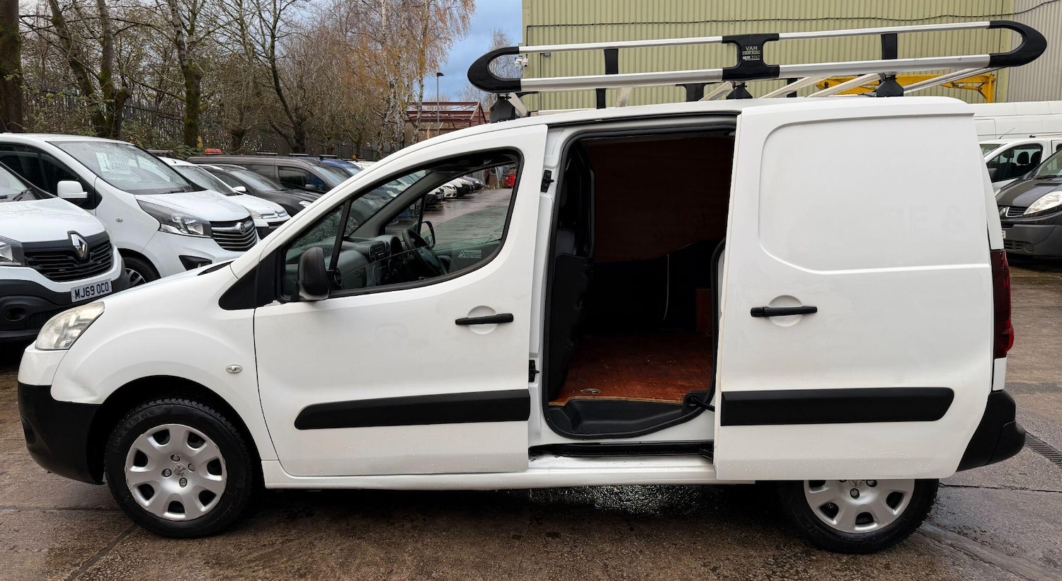 Used Peugeot Partner 2014 for sale - 76728505: Photo 21