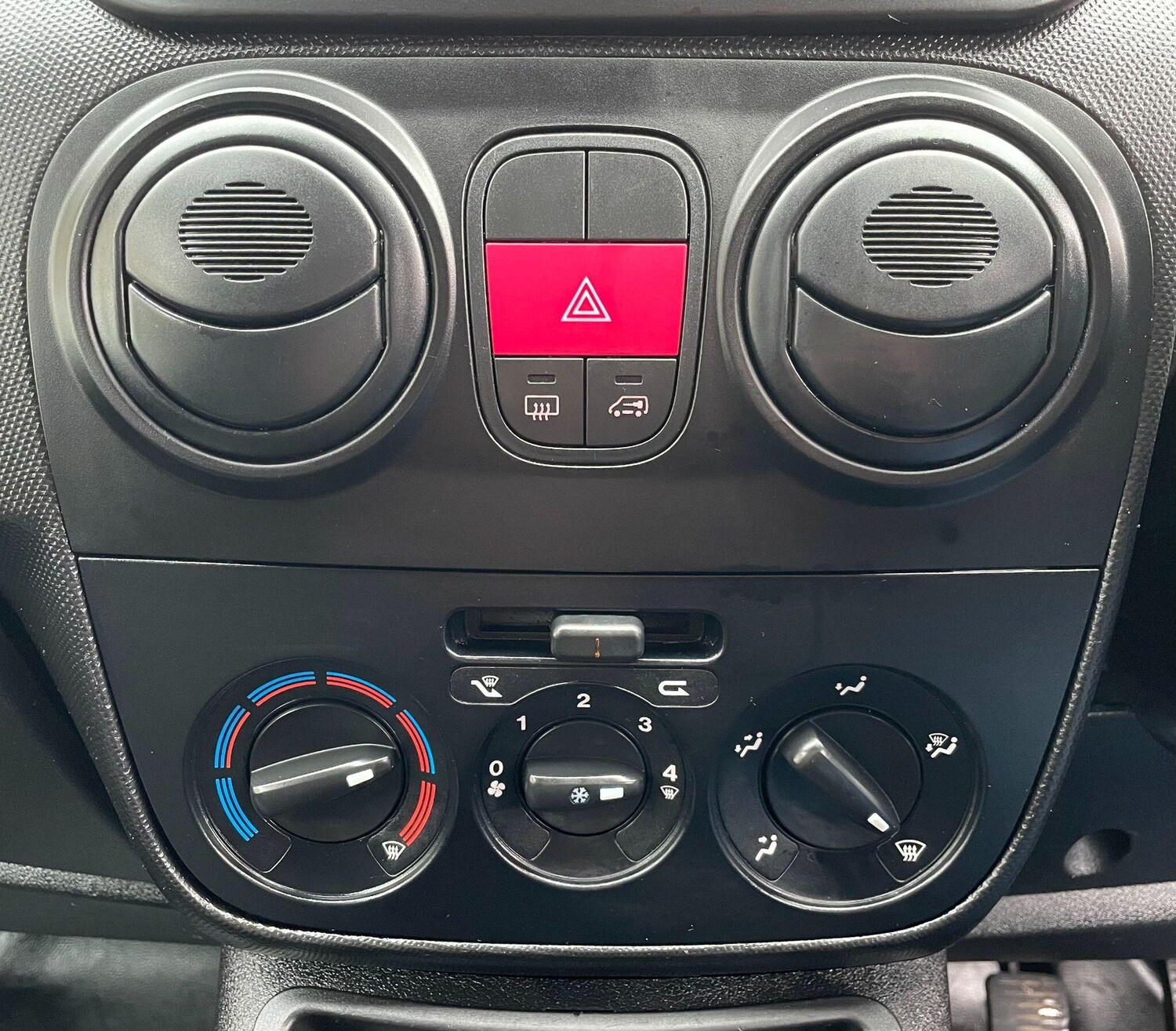 Used Citroen Nemo 2013 for sale - 76550469: Photo 30